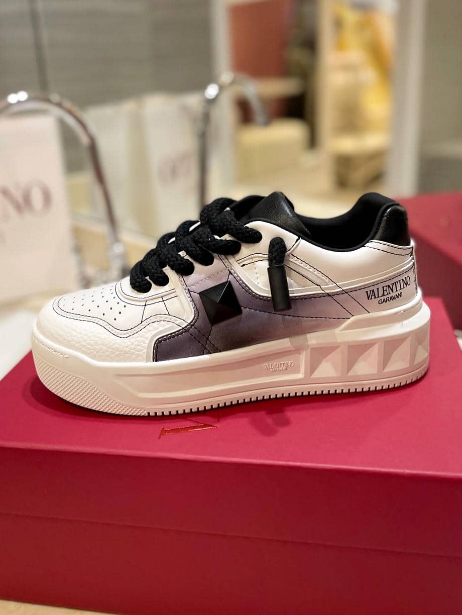 Valentino Sneaker 11-9